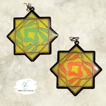Custom Flowstar Necklace – Hand-Painted, Laser-Cut Wood Pendant with Acrylic Finish