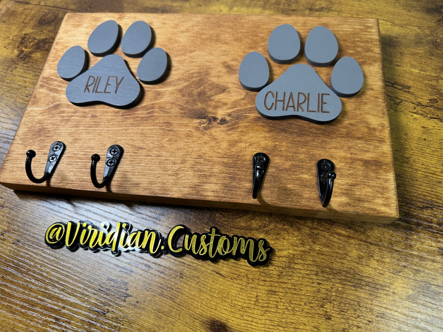 Custom Dog Leash Holder with Paw Prints – Wall-Mounted Leash Rack with Hooks | Personalized Pet Organizer