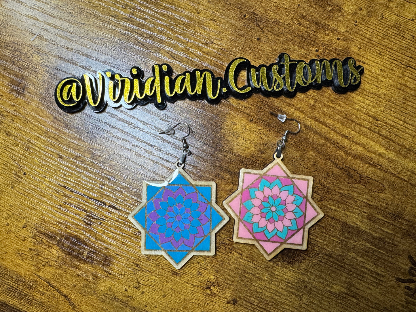 Flowstar Earrings – Hand-Painted, Laser-Cut Wood with Resin Finish