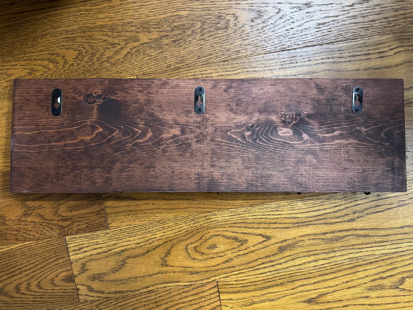 Custom Dog Leash Holder with Paw Prints – Wall-Mounted Leash Rack with Hooks | Personalized Pet Organizer